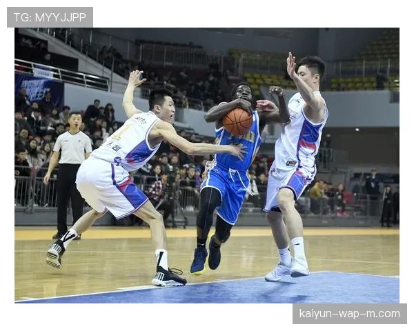 福建晋江文旅102-92逆转青岛 陈林坚末节三分奠定胜局